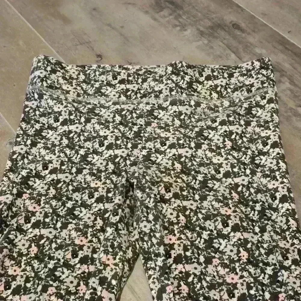 Aerie Floral Chill Play Leggings - Picture 5 of 10